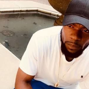 Meet your Posher, Travis